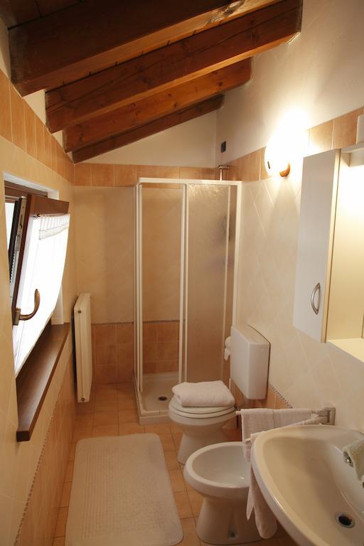 Bed and Breakfast Sentiero Valinis Fanna Номер фото